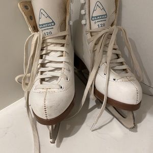 Jackson Glacier Figure Skates Youth 1